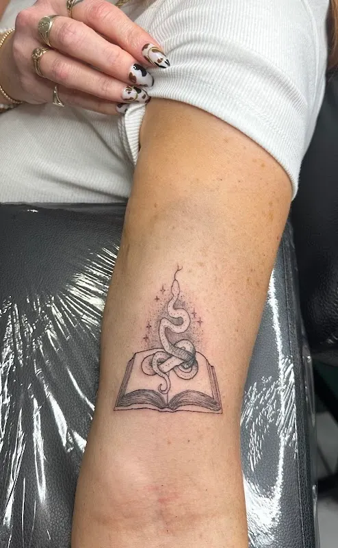 The Fox & Fable — Tattoo shop in Reading